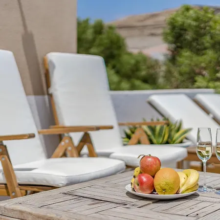 Medano Seaside Villa, Jacuzzi & Pool