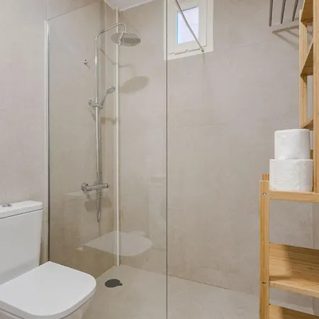 Medano Seaside Villa, Jacuzzi & Pool Villa *