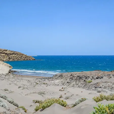Villa Medano Seaside Villa, Jacuzzi & Pool *