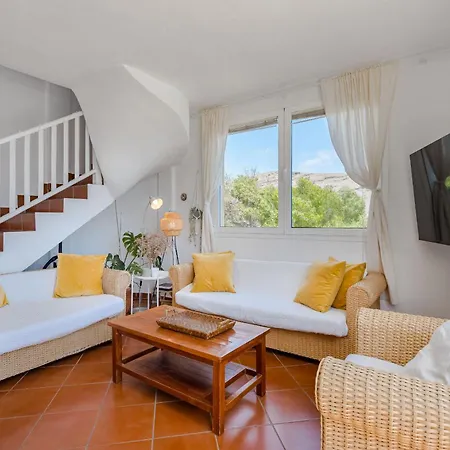Villa Medano Seaside Villa, Jacuzzi & Pool