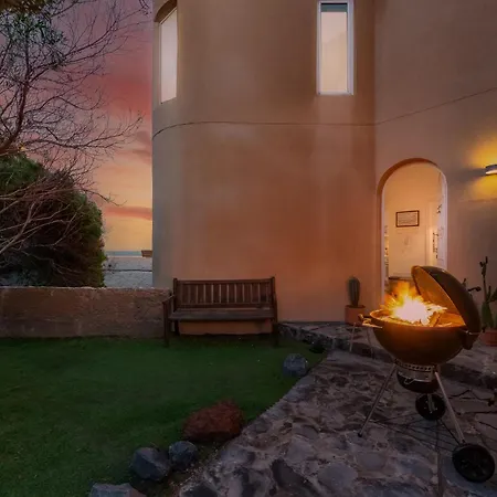 Medano Seaside Villa, Jacuzzi & Pool *