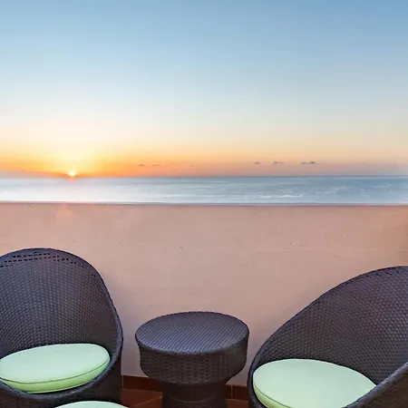 Villa Beachfront Medano & Infinity Jacuzzi & Warm Pool El Medano (Tenerife)