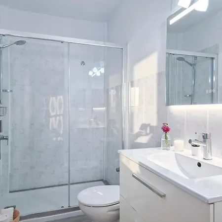 Beachfront Medano & Infinity Jacuzzi & Warm Pool Villa El Medano (Tenerife)