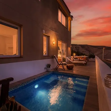 Beachfront Medano & Infinity Jacuzzi & Warm Pool Villa El Medano (Tenerife)