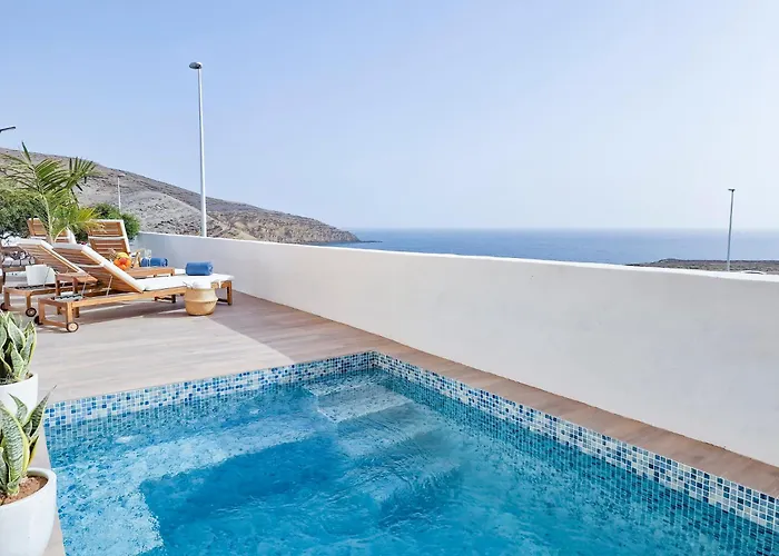 Beachfront Medano&Infinity Jacuzzi&Warm Pool *