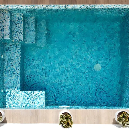 Beachfront Medano & Infinity Jacuzzi & Warm Pool וילה
