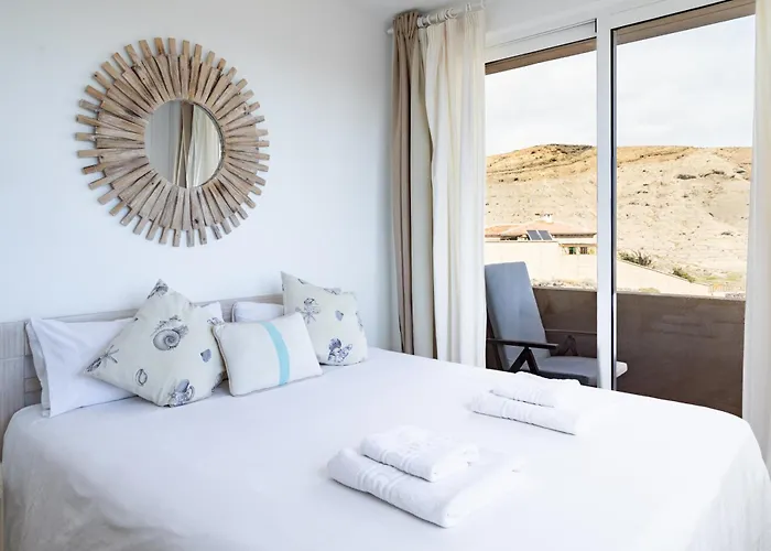 Medano Seaside Villa, Jacuzzi&Pool