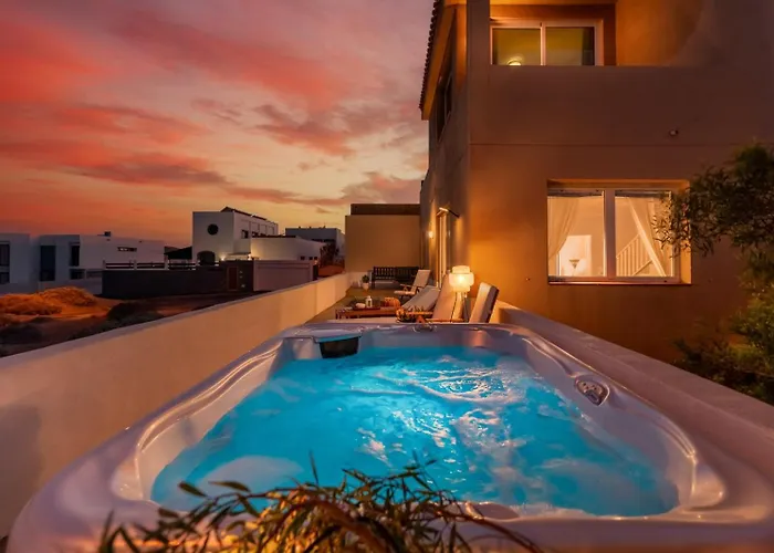 Medano Seaside Villa, Jacuzzi&Pool *